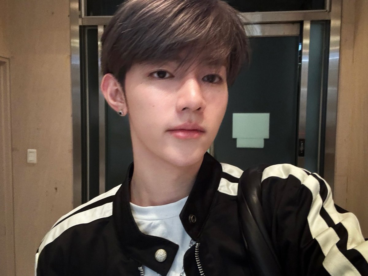 zhang hao ʚĭɞ tweet media