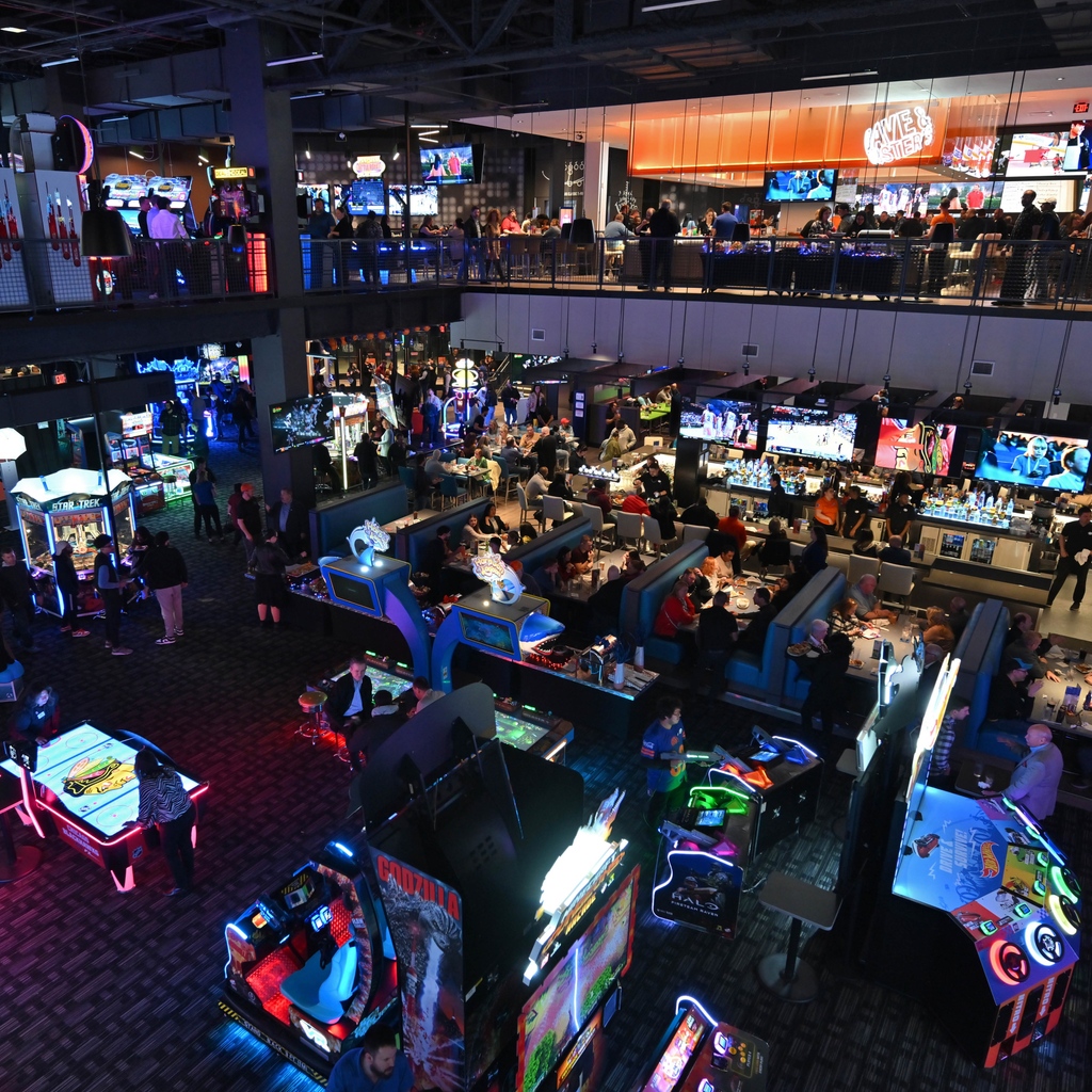 ShopCore Properties tweet media