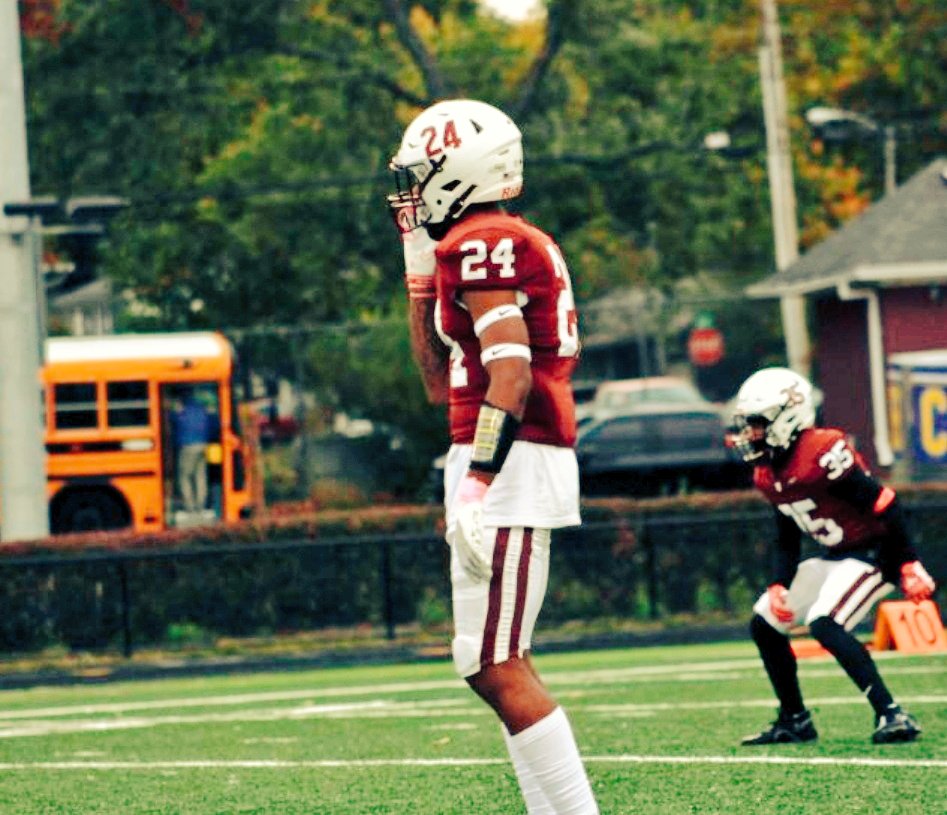 We celebrate 3 more players today at 3:30pm in the Tates Creek High School theater. Congratulations to our guys on the next steps towards their futures! 
#CRKFOOTBALL|#40517⚓️
#GRINDSETMENTALITY
