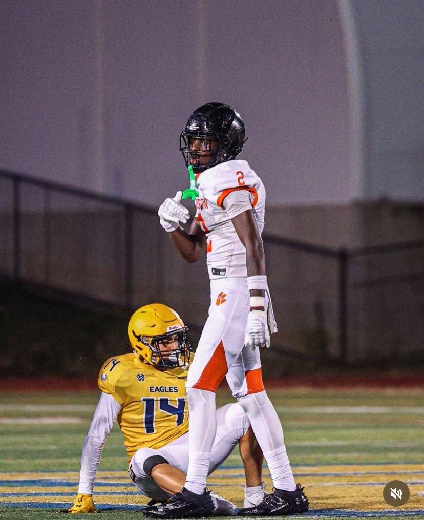 Due To The Closing of Notre Dame College My Recruitment &amp; DM’s Are 1000% Open #godfirst 
hudl.com/video/3/163805…