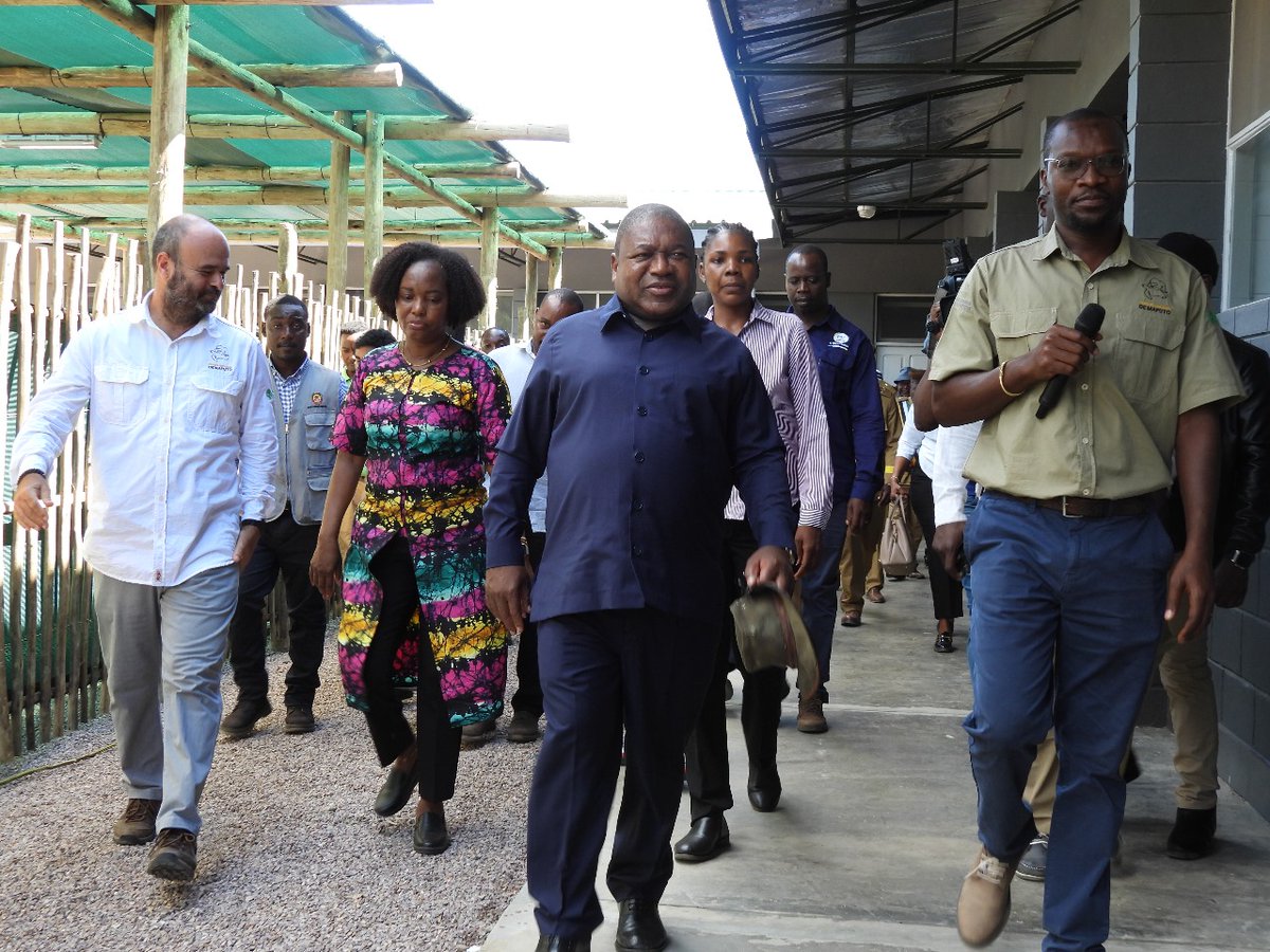 Recently, Miguel was joined by the President of the Republic of Mozambique, Filipe Jacinto Nyusi, along with members of the Peace Parks Foundations to celebrate the Membene Lodge opening in Maputo National Park!