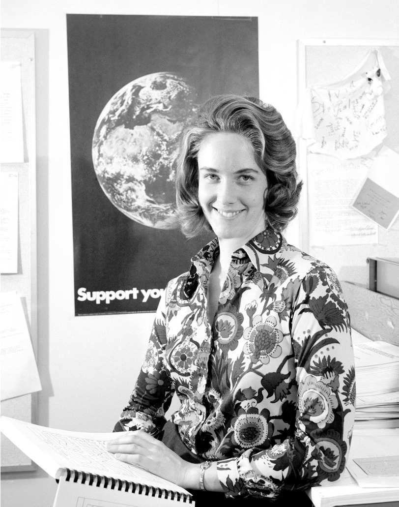 Sylvia Miller was one of the last human computers to be hired at @NASAJPL in 1968. During her 40-year career at JPL, she worked on many missions, including supervising the trajectory analysis for Cassini and Galileo. #ArchivesWomenInSTEM #WomensHistoryMonth #ArchivesHashtagParty