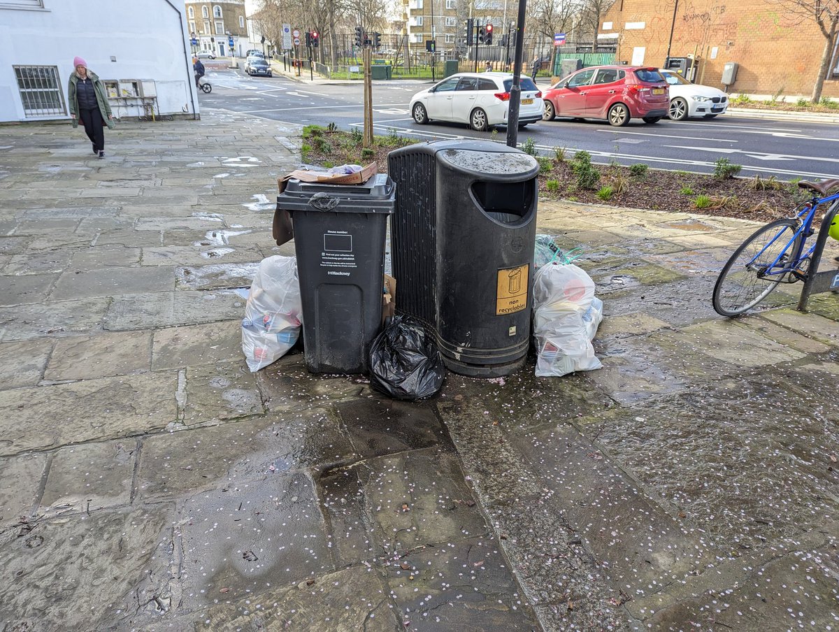 jwwatson's tweet photo. @hackneycouncil @mayorofhackney @ZoeGarbett Hi - here's today's offering. Please can you just remove the bin as per first note in the thread? This will just happen over and over and over and over again. It's disgusting. https://t.co/PIaWdtFRdn