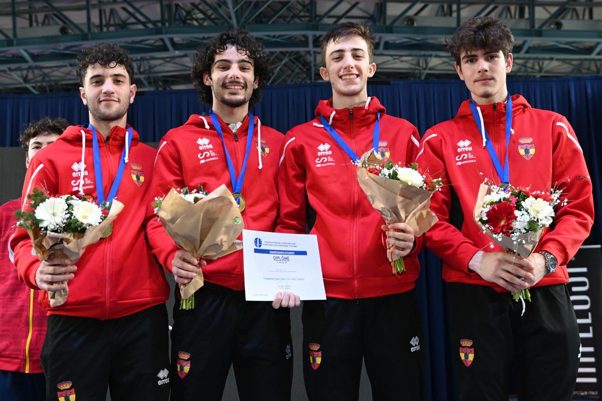 Real Federación Española de Esgrima tweet media