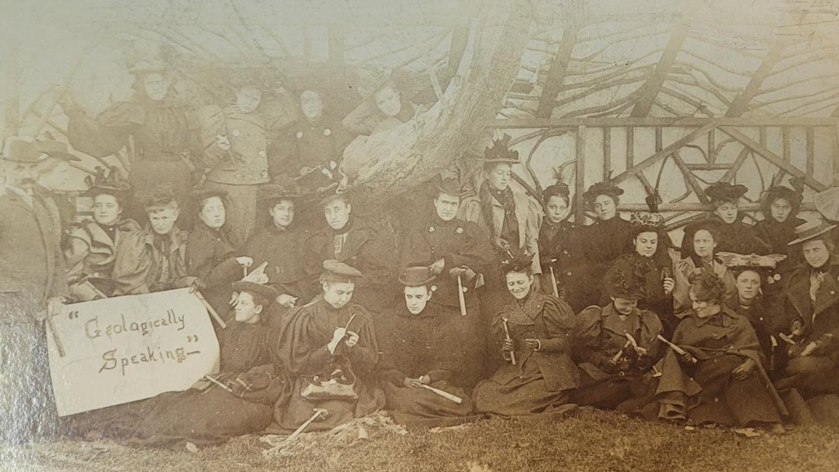 LCPCurator's tweet image. We are celebrating #ArchivesWomenInSTEM! This 1895 geology field trip shows students from the Ogontz School for Girls holding rock picks and notebooks. #ArchivesHashtagParty #WomensHistoryMonth