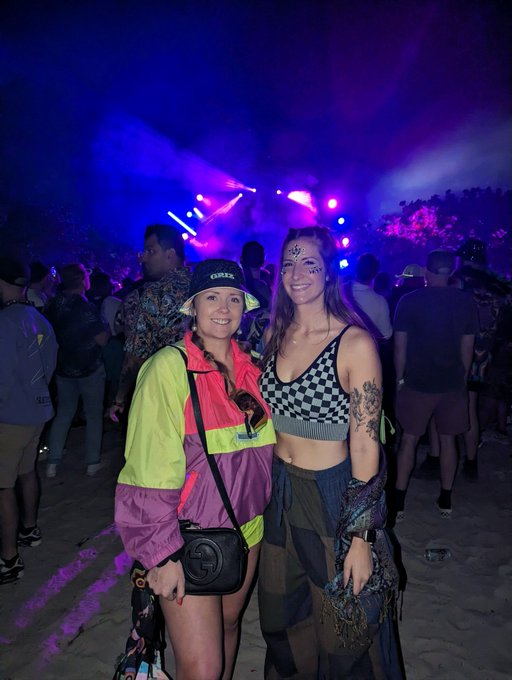 @webelonghereofc festival was a dream 😍 I need more beach festivals in my life lol https://t.co/OWl2<a class="tags" target="_blank" title="On Twitter" href="/?out=eyJ0eXAiOiJKV1QiLCJhbGciOiJIUzUxMiJ9.eyJpYXQiOjE3MjExNDUyNzUsImlzcyI6InR3cG9ybnN0YXJzLmNvbSIsIm5iZiI6MTcyMTE0NTI3NSwiZXhwIjoxNzUyNjgxMjc1LCJyZWRpcmVjdF91cmwiOiJodHRwczovL3R3aXR0ZXIuY29tL3dlYmVsb25naGVyZW9mYyJ9.maGJvEEi-YkCGcXJfxJW-Dv8tBYtAzdYuXWX7HZ348ZN6BKdwmdpAnqbEAhLve3g2jubmX8ewVZ1sK7KPsEd-A">@webelonghereofc</a>