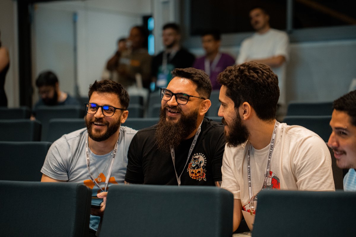 tribo dos fala merda no KCD

<a href="/GersonTpc/">Gerson Carneiro ⚡️</a> <a href="/fidelissauro/">Matheus Fidelis @ 0.0.0.0</a> <a href="/predotaku/">.p</a>