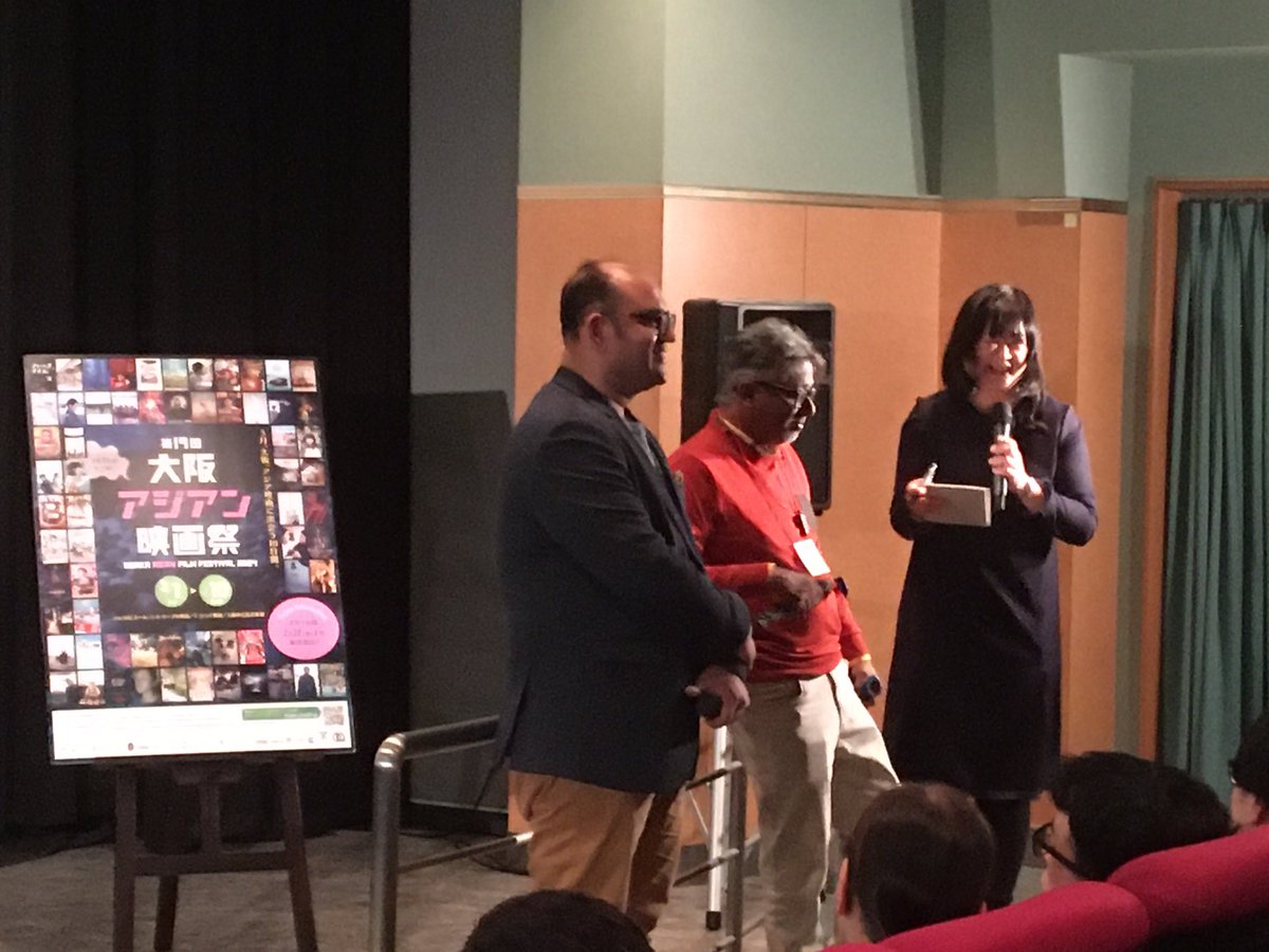 english_kc1948's tweet image. 3/1（金）第19回大阪アジアン映画祭初日❣️『リキシャ・ガール』上映💕駆けつけて下さった監督、プロデューサーのご挨拶も👏明日のシンポジウムもぜひ🤗
#神戸女学院大学英文学科 #神戸女学院大学国際学部 #KobeCollegeSchoolofInternationalStudies #大阪アジアン映画祭 #OAFF #rickshawgirl #リキシャ