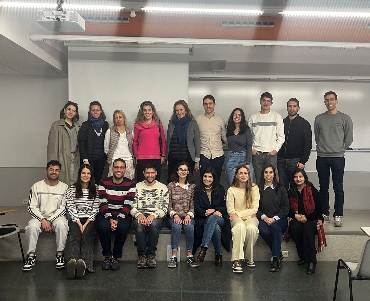 🔵 Montlhy Team Meeting!🧑‍🔬

Today we had another lab meeting, diving deep into vibrant discussions on current projects and trending topics. 🌐💬 

The exchange of ideas and insights was truly inspiring! Looking forward to the progress and innovations ahead. 🔍🚀