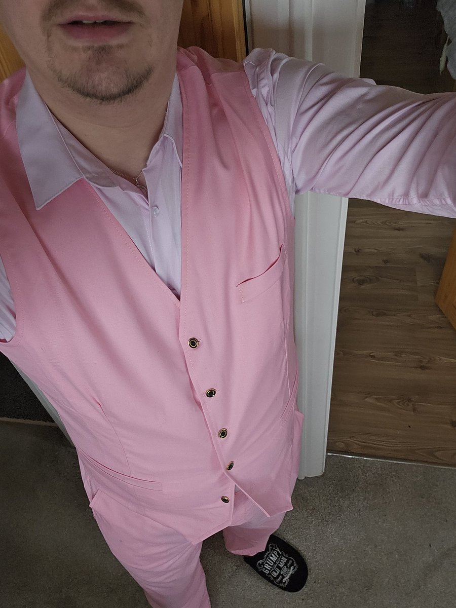 This June ive decided in memory of my last best mate and Grandma to do the pretty muddy 5k. Me been me, i need to stand out... do you think ill be noticable?