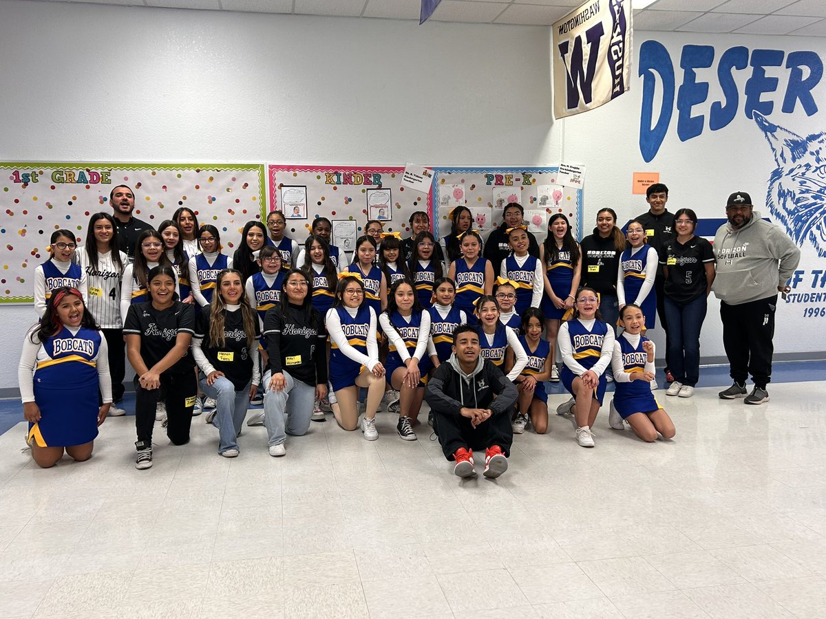 VanessaCardiel1's tweet image. A HUGE thank you to the Horizon High School Softball girls for coming and joining our Bobcat Cheer girls this morning! @scorpionsftball @RT_Horizon_HS 
#ReptheH