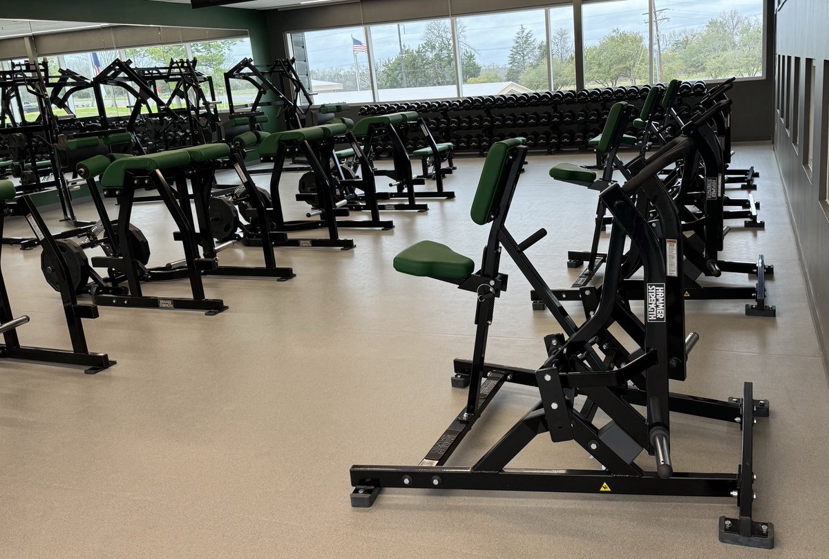 Blair_Prince's tweet photo. #TeamsPullTogether @_HuntsvilleFB_   @HammerStrength ISO ROWS &amp;  REAL GB JAMMERS @AdvExercise https://t.co/yn9pQw8NZA