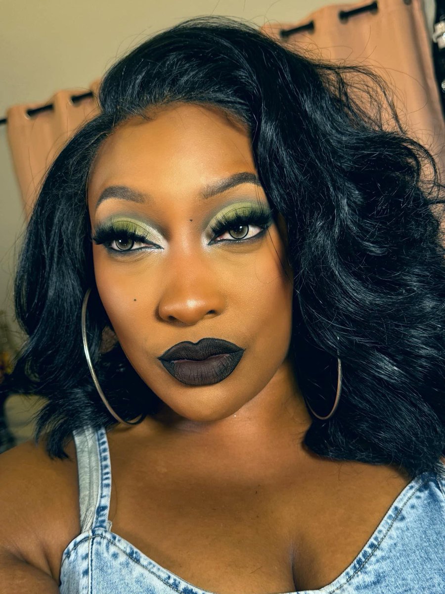 _PulseBeauty's tweet photo. If you missed her TikTok Live, Klish ATE this look up! 

Makeup Details:
Pulsation Palette 
BKS concealer P12 &amp; P13
Eyeshadow Base Beige
Sunset Glow Contour palette 
Miami Nights Highlight palette
#3 Setting Powder

Use code: BELFIORE at checkout to save https://t.co/WqJ5cGcFE0
