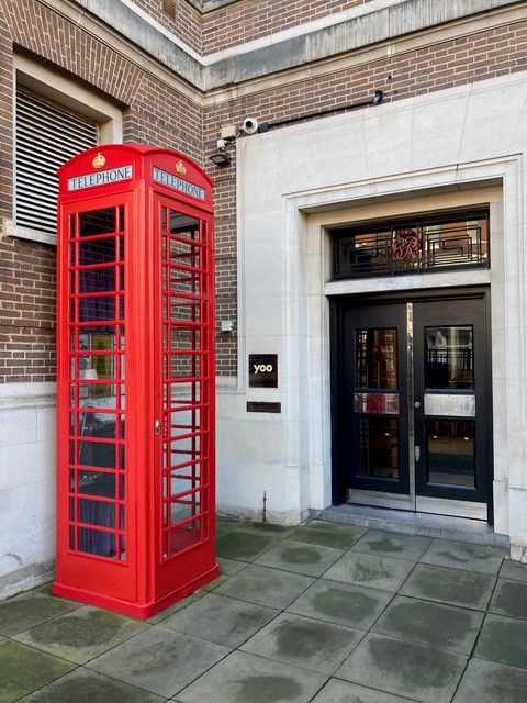 Our final #NoteandQuery is from friend of the show @The_SimonInglis, who saw this telephone box which stands outside the main doors to a former GPO building on Hall Road, St John’s Wood, built in 1937. It’s somewhat taller than the norm. Does anybody know why? ☎️08007312000