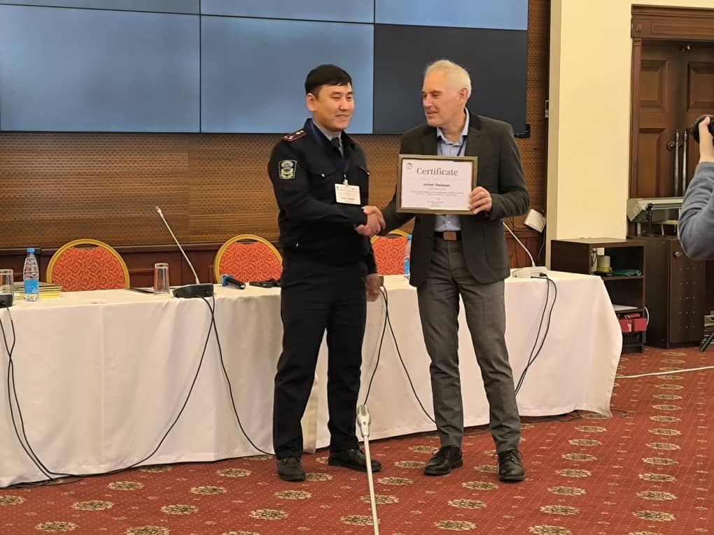 roadsafetykg's tweet photo. Сегодня завершились курсы ЦАРЭС при поддержке АБР по безопасности дорожного движения и устойчивой мобильности для участников - представителей министерств из ЦА, где обсуждались важные вопросы по дорожной безопасности.

#CAREC #ADB #EASST #roadsafetykg https://t.co/EkrzALvtvL