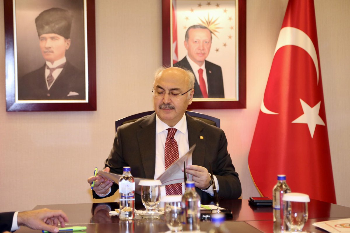 drhalilnacar's tweet photo. Sağlık İl Müdürlüğüm döneminde Yüreğir’imize kazandırdığımız “2 Hekimli Aile Sağlığı Merkezi” binasının İl Sağlık Müdürlüğümüze bedelsiz devri için Yüreğir Belediyesi ile İl Sağlık Müdürlüğü arasında düzenlenen Protokol İmza Töreni Sayın Valimiz Yavuz Selim Köşger başkanlığında gerçekleşti. Yüreğir’imize tekrar hayırlı olsun.