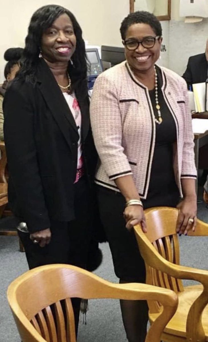 Kicking off Women’s History Month by honoring my beautiful sister,Val who left us 15 months ago today): I miss and hold you in my heart every day.This is a picture of us at the State House. My sister was my biggest supporter ,she always stood with and by me⭐️❤️😘🙏🏾
#Cancer Sucks