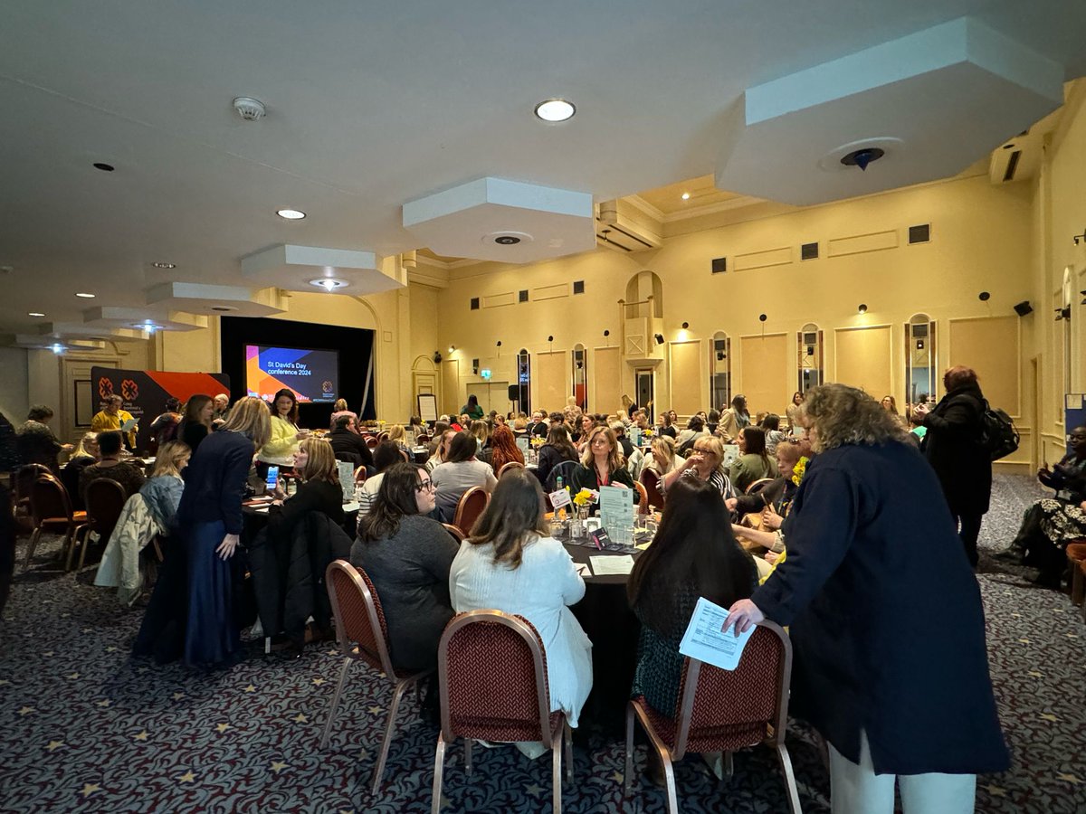 TUC Cymru tweet media