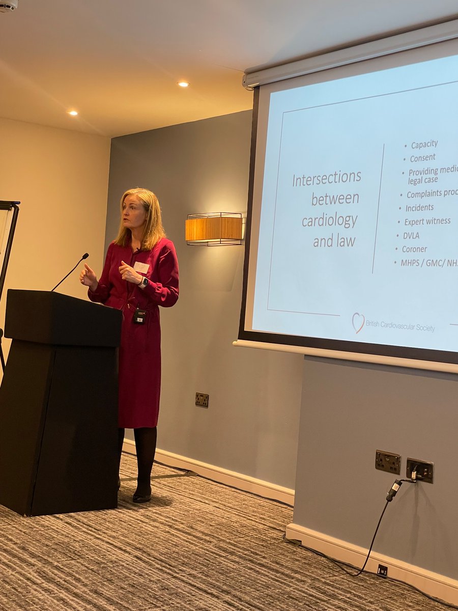 Dr @CaraCarahendry provides invaluable guidance on dissecting medical reports and navigating the intricacies of attending the coroners court as well as practical advice on making formal statements. ⚖️🩺 Useful resources on her slides! #bcscourses #CardioTwitter #WIC 🩺🫀