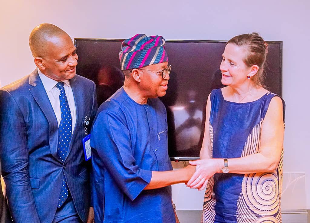 Minister of Marine and Blue Economy, @GboyegaOyetola ,CON in a handshake with the Head of the International Transport Workers Federation (ITF), Seafarers Trust, Katie Higginbottom while in attendance, this was during a meeting with the Honourable Minister in Lagos.