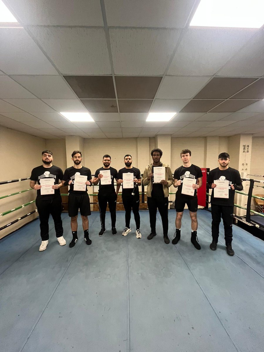 A big shoutout to @StreetDoctors for hosting another fantastic workshop at Pat Benson Boxing Academy and equipping our participants with essential life saving skills 🥊 Well done to all of the juniors and seniors for all of your hard work 👏 #boxingforgood #skillset