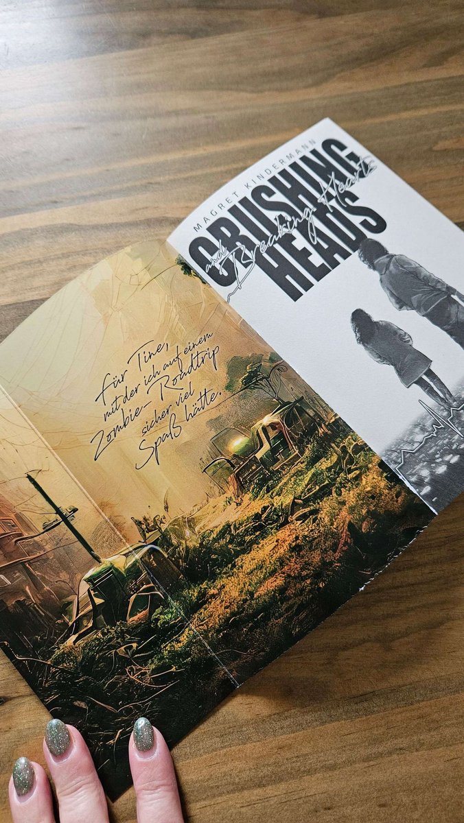 #Buchbeginn

Ich sage nicht Hallo, weil er den Jackenkragen hoch über sein halbes Gesicht zieht.

Crushing Heads and Breaking Hearts | Magret Kindermann <a href="/magretkind/">Magret Kindermann</a>