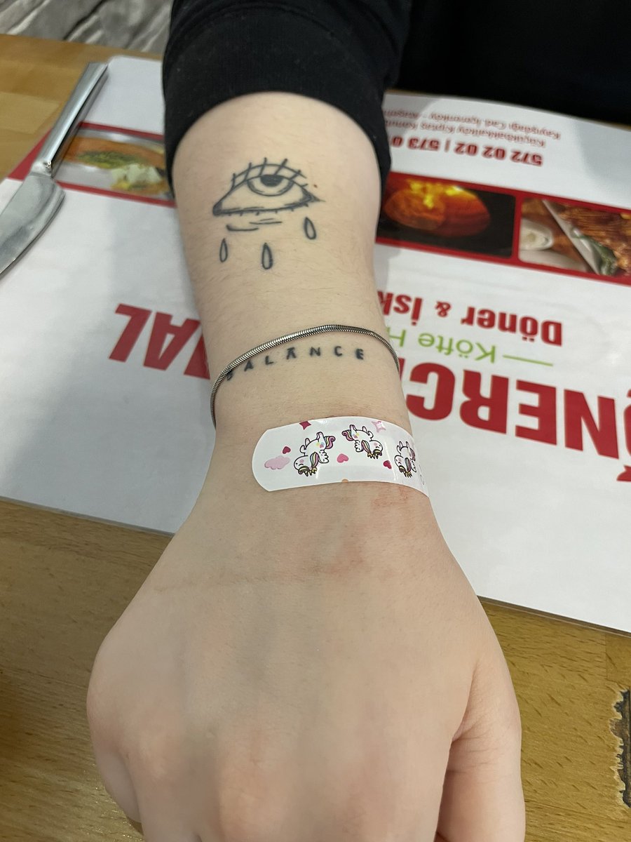 707Miwako's tweet photo. Hastane sonrası döner dateiii
(Yara bandını ben verdim belli olmuyorsa söyleyim dedim djsjdjsjdj) https://t.co/llC2MsaHjZ