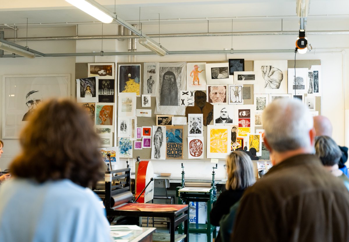 Interested in Art, Design or Photography? Bookings are now open for our next Swansea College of Art UWTSD Open Day! 📅 9th March Book your place 👇 eu1.hubs.ly/H07SYD-0