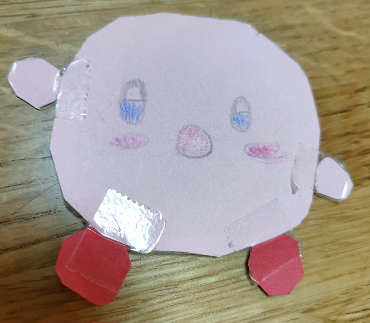 転売ヤーに告ぐ。
うちの6歳児はハッピーセットでカービィゲットできなかったから自分でカービィ作りました。

転売ヤーに告ぐ。
うちの6歳児はハッピーセットでカービィゲットできなかったから自分でカービィ作りました。
