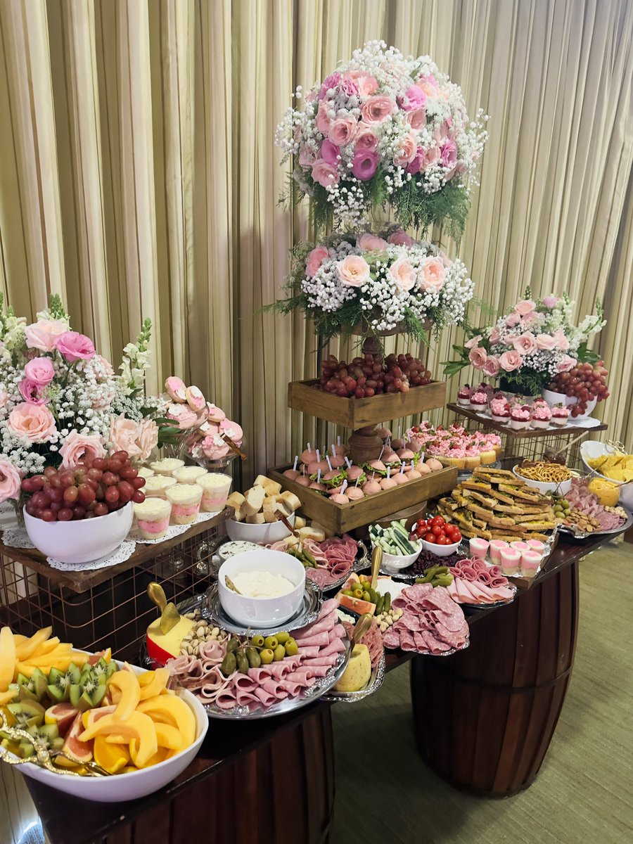czarinareyest's tweet photo. December 3, 2023: Thank you for showering our darling Rosíe with love. 👶🏻🚿🌷🌸💗 #BabyShower #FinallyPosted https://t.co/ditZMxVogS