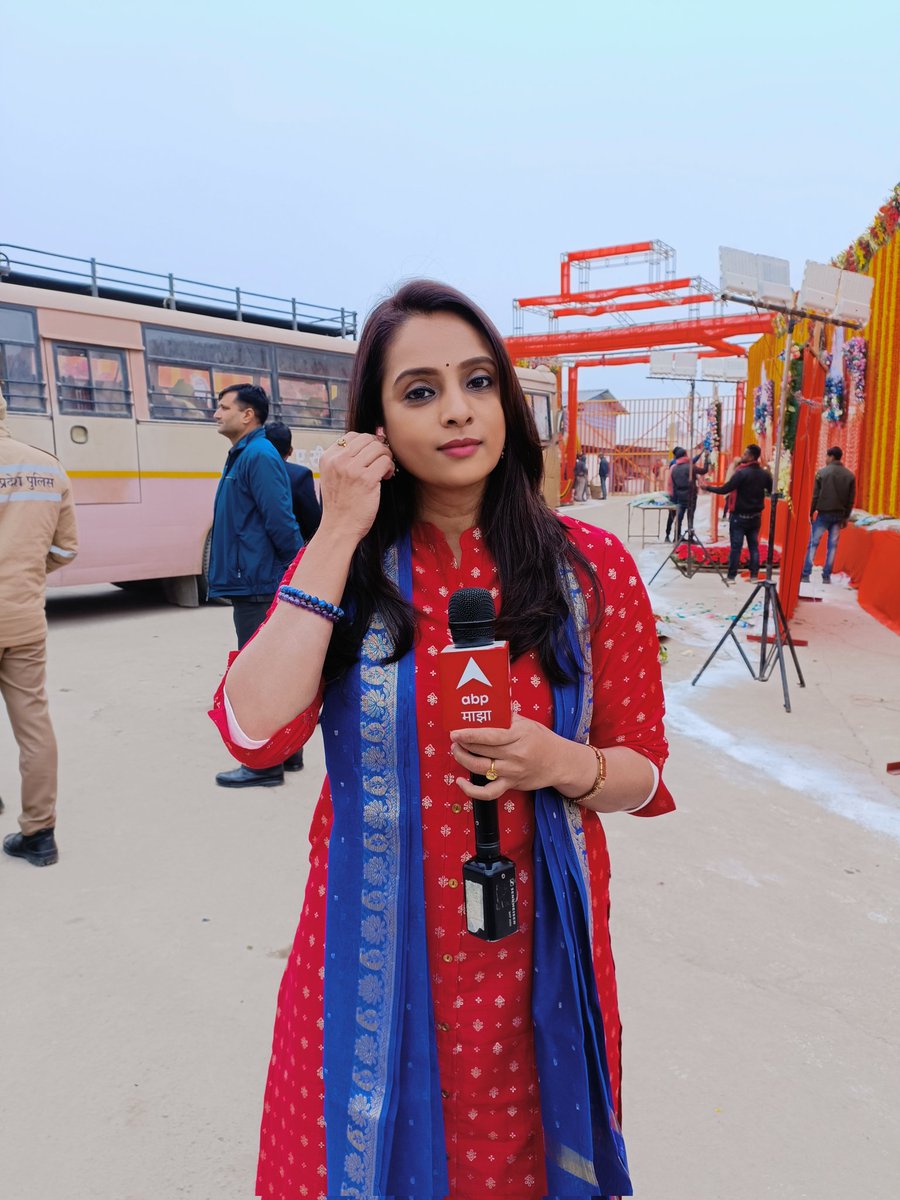 Our Bond is now 17 Years Old @abpmajhatv 🌟 Happy Work Anniversary to Me!! This Journey would not have been possible Without My Family, well wishers and everyone who loved me, supported Me throughout! कृतज्ञ 🙏 #thankyou #Gratitude