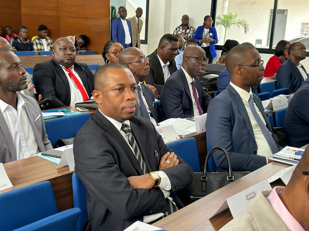 AssisesnumCG's tweet photo. En direct de la cérémonie d'ouverture de la réunion préparatoire de la zone Centre, #Brazzaville, présidée par le Ministre des Postes, des Télécommunications et de l'Économie Numérique, @LeonJuste Ibombo dans l'amphithéâtre de l'Université Denis Sassou Nguesso de #Kintélé. https://t.co/tjkU10Q0Bz