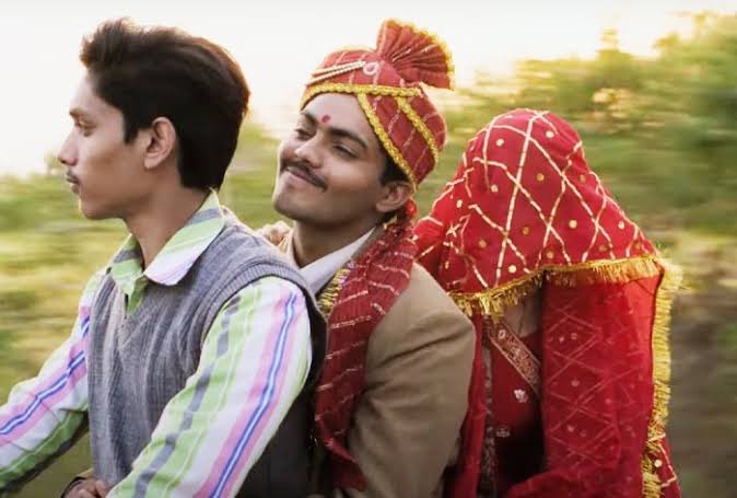 #LaapaataLadies : SAPNA DEKHNE KA MAAFI NAHI MAANGTE ❤️

A beautiful film directed by #KiranRao 

Hilarious yet poignant through several sequences

Ravi Kishan shines in every scene & the three main leads: Sparsh, Pratibha & Nitanshi deserve all the love

Prod. by Aamir Khan 👏🏻