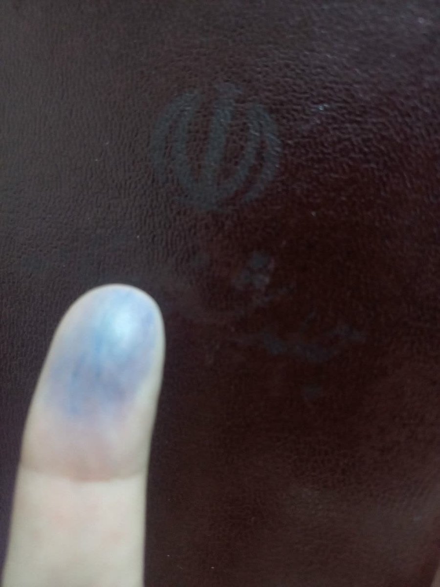 امروز مردم ایران رای خودشان را دادند تا به سراسر جهان بگن ماهمه با هم متحدیم 
#شور_خوزستانی 
#انتخاب_مردم