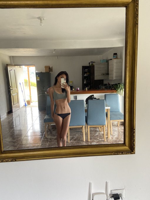 Mira a tu flaca 
https://t.co/6ACfosdEz6 https://t.co/Z5DfqzvXa2