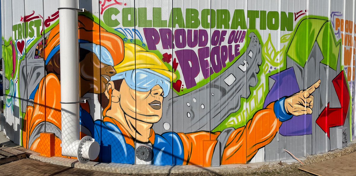 TraeIsAAc's tweet image. Recently had the privilege to complete this wrap-around mural for @Constellium that reflects the work they do in the field of aluminum production and their diverse family-like work force.

TRAEISAAC.com

#traeisaac #aluminum #constellium #mural #watertower #factory