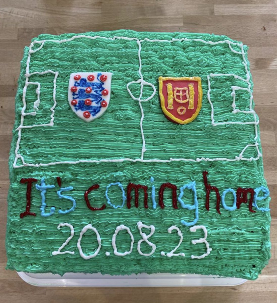 Want a custom-made cake for an occasion coming up?

We have a one-of-a-kind reward available for a £30 pledge on our Crowdfunder campaign - here are some Tan made earlier.

Click the link and head to the "rewards" tab.

crowdfunder.co.uk/p/smcc-new-pav…