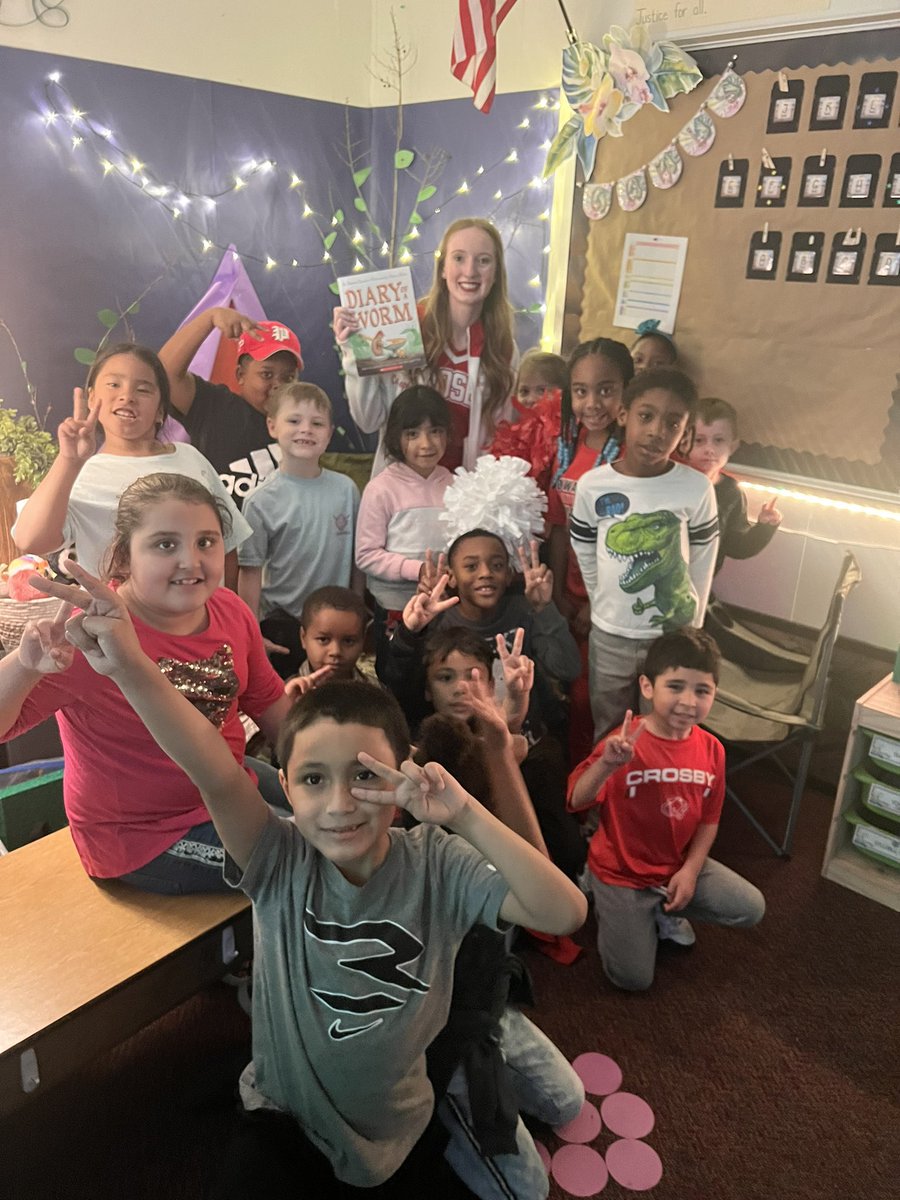Love love love seeing our Crosby ISD students small and tall get together on a day filled with the love of reading! ❤️ 🐾 📕 <a href="/CharlesRDrewES/">Drew Elementary</a> <a href="/CrosbyISD/">Crosby ISD</a>