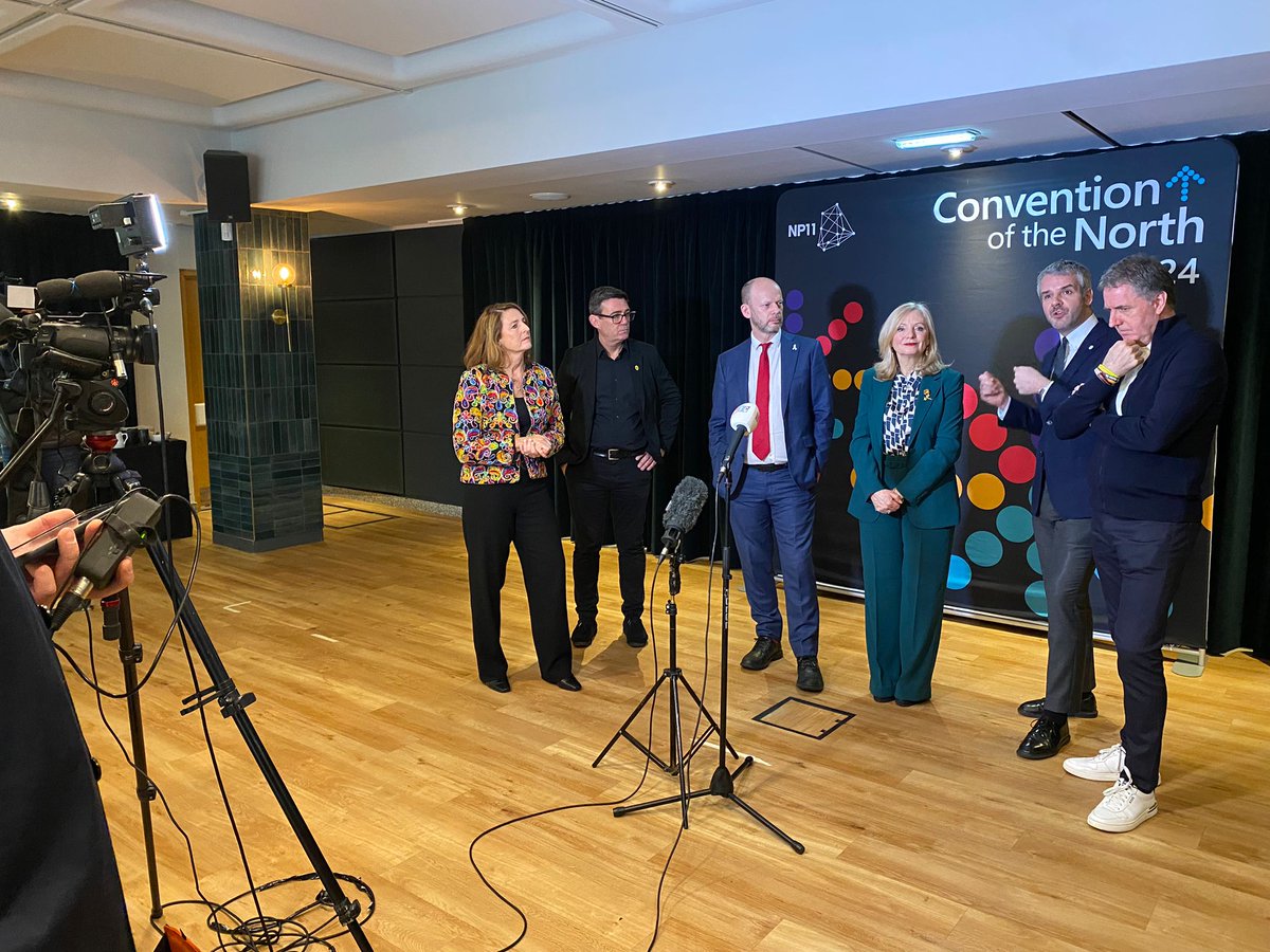 The Northern Mayors are in Leeds for the Convention of the North today. Andy congratulated @MayorOfWY, @SouthYorksMayor and @LCRMayor on their new devolution deals - but warned underinvestment in transport and inadequate funding for councils are holding the North back.