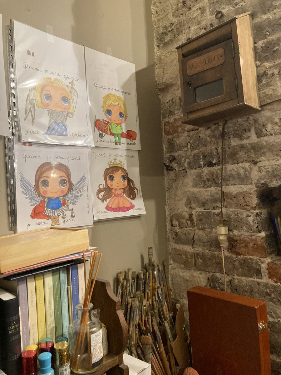 intwittoveritas's tweet photo. Dieu (qui n’existe pas) sait combien il est difficile de garder son âme d’enfants ! 
Cette âme, cette jolie naïveté @Kessedjian a su les peindre de mille couleurs.
Découvrir son atelier c’est redécouvrir le vert paradis des amours enfantines 🎨🖌️

https://t.co/cZVD2OzSUP https://t.co/02rtfvSRIB