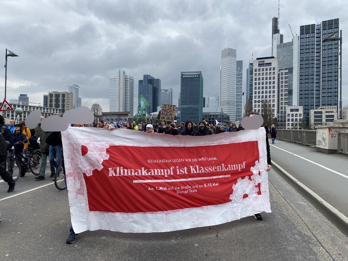 KLIMAKAMPF IST KLASSENKAMPF! Heute zusammen mit den Beschäftigten des #ÖPNV und #fff #Streiken! Am @erstermaiffm auf die Straße gegen den Kapitalismus und ab 8. Mai zusammen mit @disrupt__now #Tesler die Hölle heiß machen! #WirFahrenZusammen #069tuuttuut