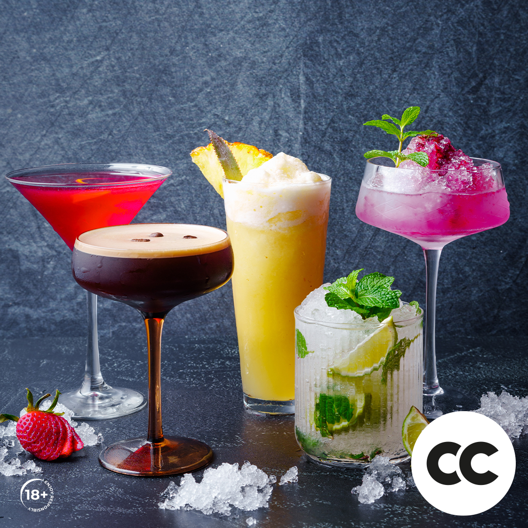 Hello Friyay! 🤩🍹🍸 

#cocktails #mocktails #weekend #tgif #thingstodo #colcacchio #pizzeria #pizza #pizzadelivery #foodies #deliciousness #unwind #weekendplans