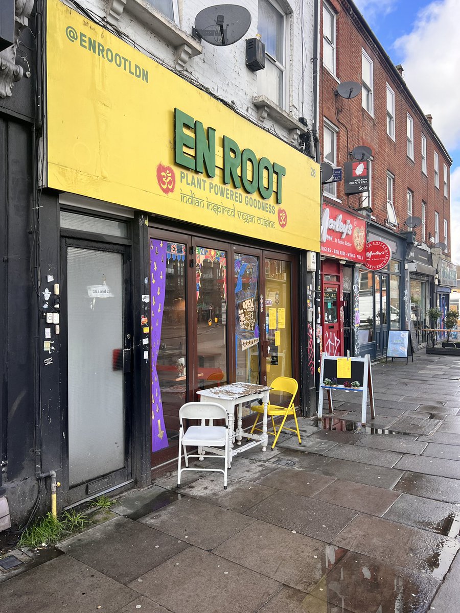 Blud. There’s a new Indian vegan takeaway. I was thinking yeah this is calm and I went inside. Please tell me why there wasn’t a single Indian person running it 😭
