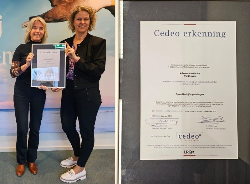 Met een score van 9.8 op het tweejaarlijkse klanttevredenheidsonderzoek van CEDEO, verrast Alba-academie zichzelf. Suzanne Smeenge, directeur-eigenaar van Alba-academie, ontvangt Cedeo-erkenning Open bedrijfsopleidingen uit handen van Nathalie de Bok, Adviseur bij Cedeo.