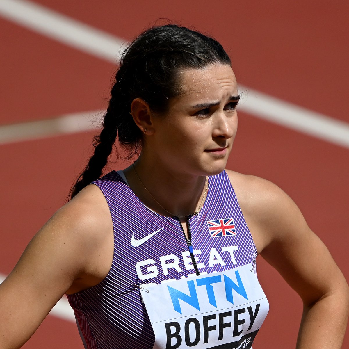 BritAthletics's tweet image. Such a tight finish 🤏

@IsabelleBoffey pushes right to the line to finish fourth in her 800m heat, narrowly missing out on qualification. 

#WICGlasgow24