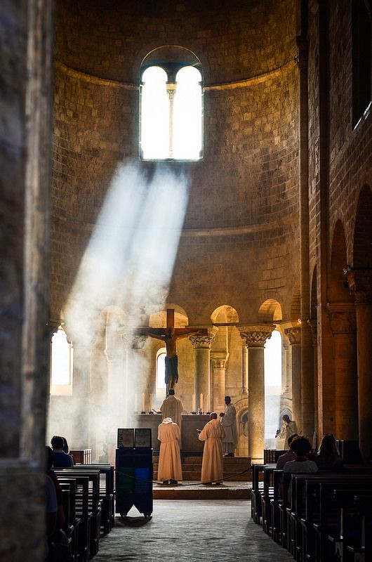 Abadía de Sant'Antimo, Castelnuovo dell'Abate, Montalcino, provincia de Siena, Toscana, Italia.
Fotografía: Rubicon Explorer.