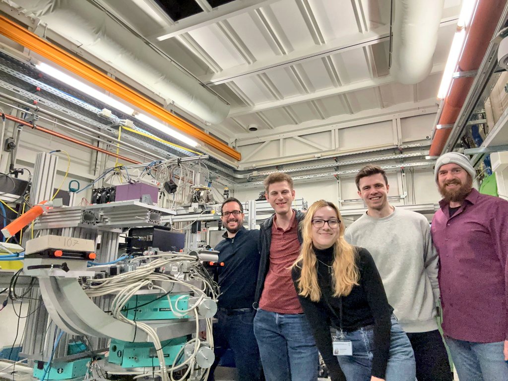 Antony Vamvakeros (@antonyvam) on Twitter photo Barely slept over the past three days but we got great #operando Li ion #battery #xrdct data at the PO7 beamline at <a href="/desy/">DESY (Deutsch)</a> synchrotron with the Eiger <a href="/DECTRIS_News/">DECTRIS Ltd.</a> detector. First beamtime experiments for the <a href="/royalsociety/">The Royal Society</a> industry fellowship <a href="/ImperialDyson/">Dyson School of Design Engineering</a> <a href="/tldr_group/">tldr group</a> <a href="/FindenLtd/">Finden Ltd</a> Barely slept over the past three days but we got great #operando Li ion #battery #xrdct data at the PO7 beamline at <a href="/desy/">DESY (Deutsch)</a> synchrotron with the Eiger <a href="/DECTRIS_News/">DECTRIS Ltd.</a> detector. First beamtime experiments for the <a href="/royalsociety/">The Royal Society</a> industry fellowship <a href="/ImperialDyson/">Dyson School of Design Engineering</a> <a href="/tldr_group/">tldr group</a> <a href="/FindenLtd/">Finden Ltd</a>