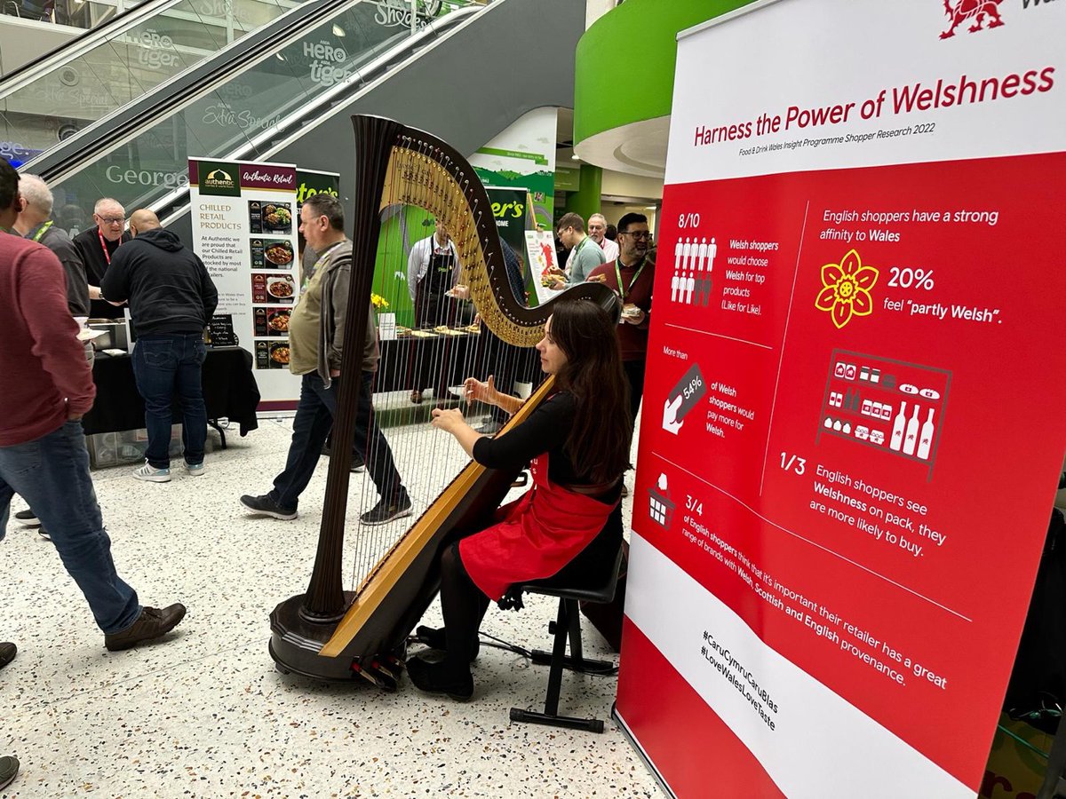 Peter's Pies tweet media