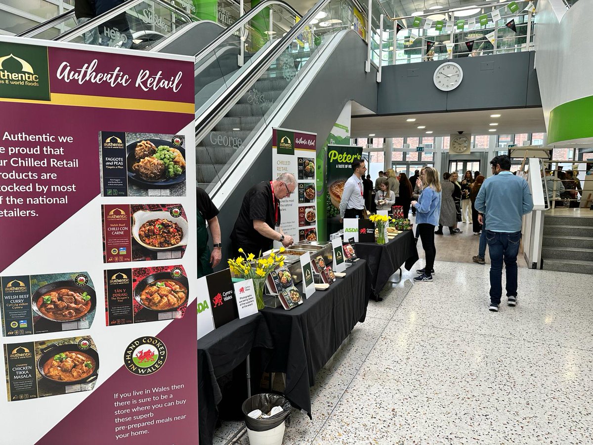 Peter's Pies tweet media