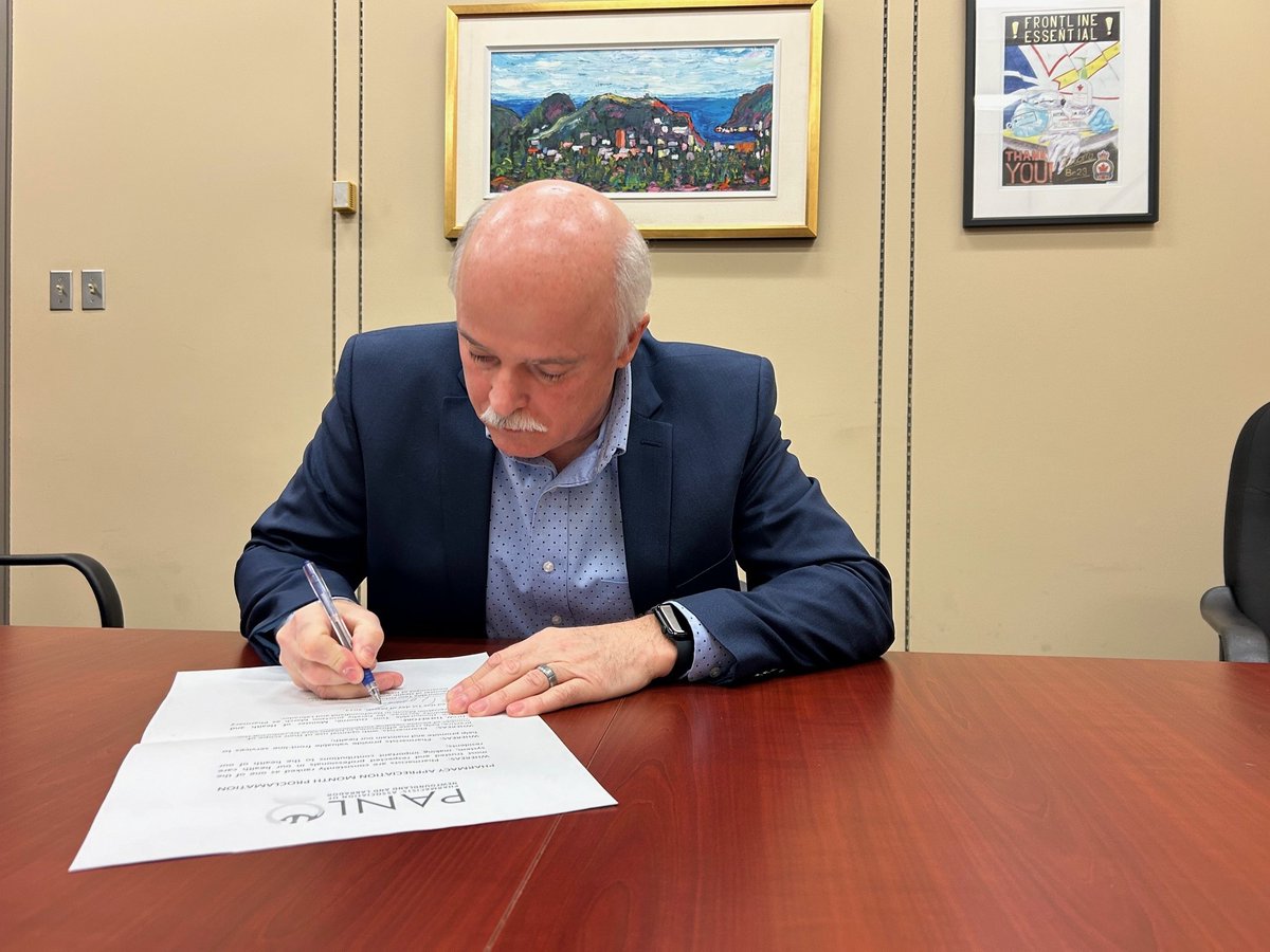 PANLupdates's tweet image. Thank you @TomOsborneMHA for proclaiming March as Pharmacy Appreciation Month! @HCS_GovNL  #PAM2024